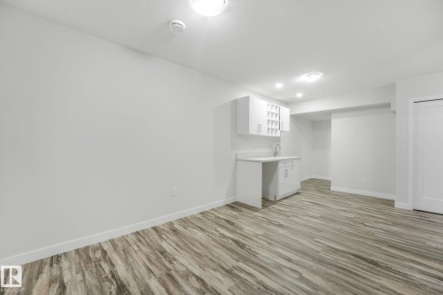 16619 14 Avenue Sw, Edmonton, AB 