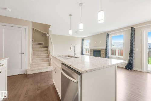 16619 14 Avenue Sw, Edmonton, AB 