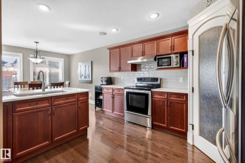 4207 157 Avenue Nw, Edmonton, AB 