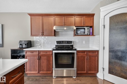 4207 157 Avenue Nw, Edmonton, AB 
