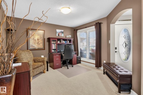 4207 157 Avenue Nw, Edmonton, AB 