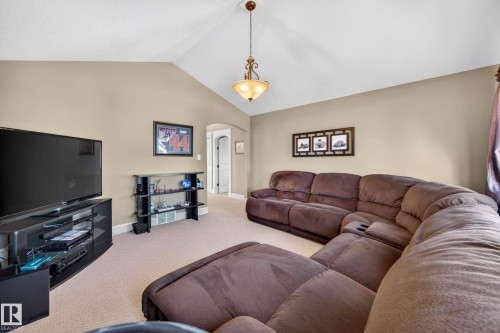 4207 157 Avenue Nw, Edmonton, AB 