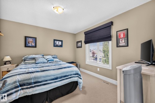 4207 157 Avenue Nw, Edmonton, AB 