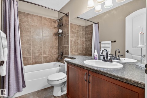 4207 157 Avenue Nw, Edmonton, AB 