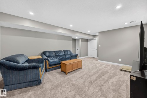 4207 157 Avenue Nw, Edmonton, AB 