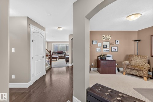 4207 157 Avenue Nw, Edmonton, AB 
