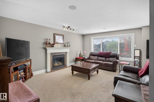 4207 157 Avenue Nw, Edmonton, AB 