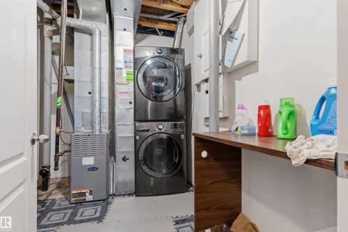 #11 2505 42 St Nw, Edmonton, AB - Indoor Photo Showing Laundry Room