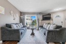 #11 2505 42 St Nw, Edmonton, AB  - Indoor Photo Showing Living Room 