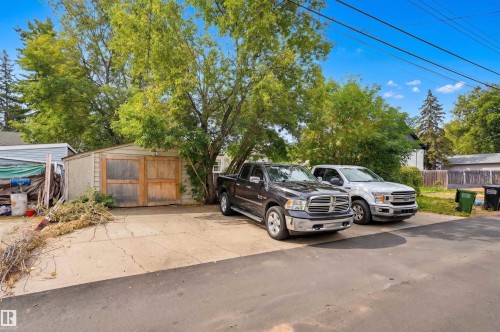 10670 61 Avenue Nw, Edmonton, AB 