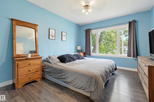 10670 61 Avenue Nw, Edmonton, AB 