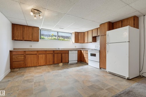10670 61 Avenue Nw, Edmonton, AB 