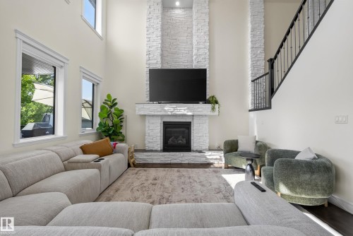 2530 Amerongen Crescent Sw, Edmonton, AB 