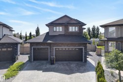 2530 AMERONGEN Crescent SW  Edmonton, AB T6W 3C2