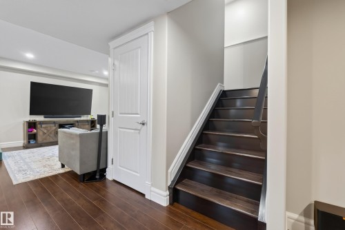 2530 Amerongen Crescent Sw, Edmonton, AB 