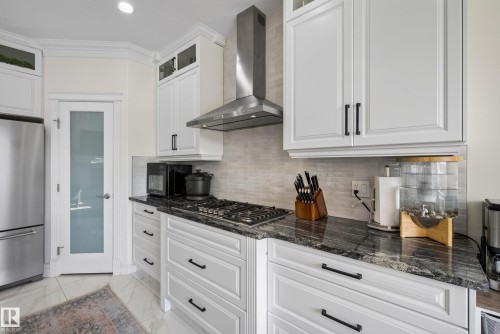 2530 Amerongen Crescent Sw, Edmonton, AB 