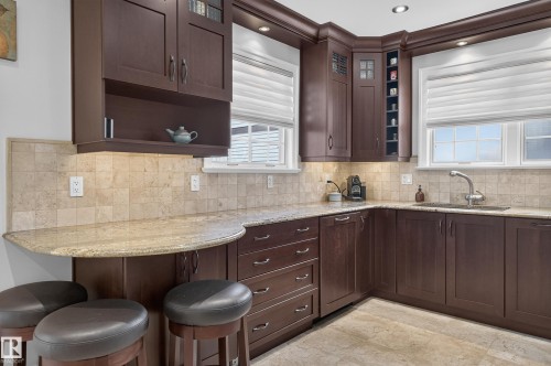 10990 123 Street Nw, Edmonton, AB 