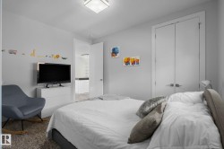 Wall-to-wall carpeting with a neutral finish - 