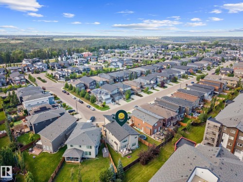 Residential neighborhood with a variety of architectural styles and ample green spaces - 2019 Ware Rd Nw, Edmonton, AB 