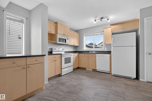 9110 Scott Crescent Nw, Edmonton, AB 