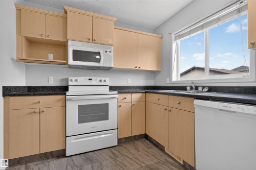 9110 Scott Crescent Nw, Edmonton, AB 