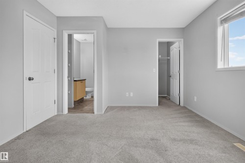 9110 Scott Crescent Nw, Edmonton, AB 