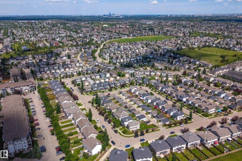 9110 Scott Crescent Nw, Edmonton, AB 