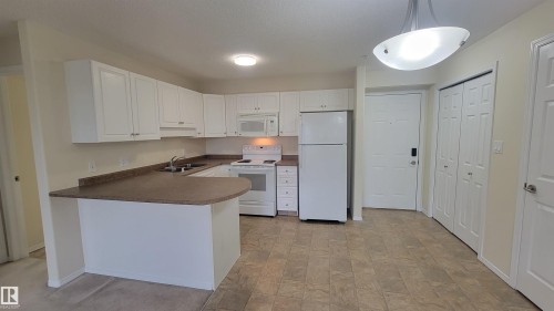 #323 13625 34 St Nw, Edmonton, AB 