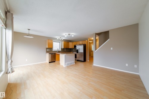 1679 Melrose Place Sw, Edmonton, AB 