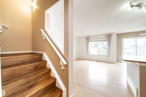 1679 Melrose Place Sw, Edmonton, AB 