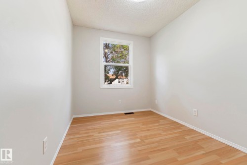 6533 180 Street Nw, Edmonton, AB - Indoor Photo Showing Other Room