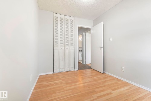 6533 180 Street Nw, Edmonton, AB - Indoor Photo Showing Other Room