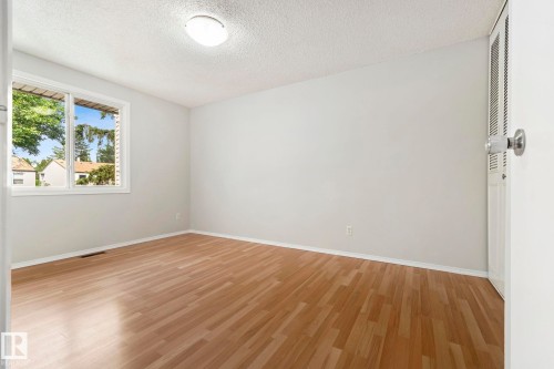 6533 180 Street Nw, Edmonton, AB - Indoor Photo Showing Other Room