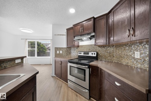 2115 32 Street Nw, Edmonton, AB 