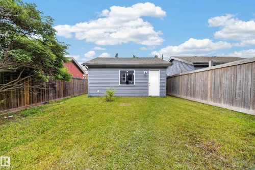 2115 32 Street Nw, Edmonton, AB 