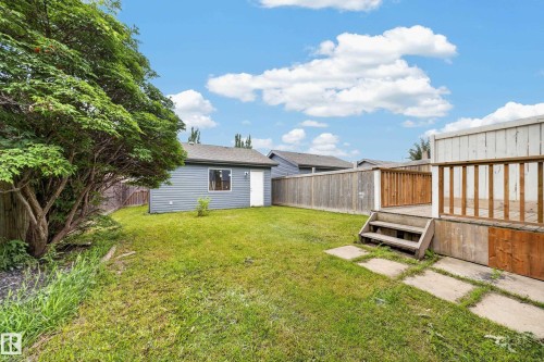 2115 32 Street Nw, Edmonton, AB 