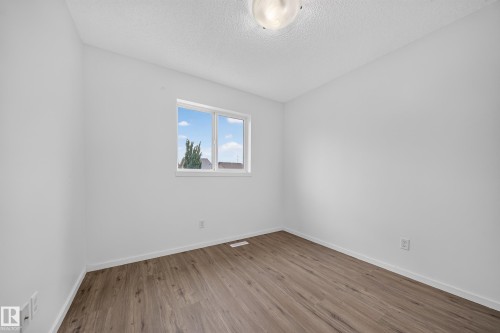 2115 32 Street Nw, Edmonton, AB 