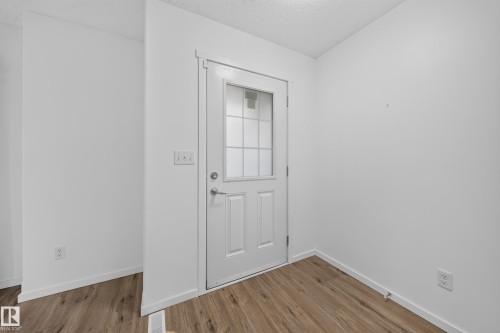 2115 32 Street Nw, Edmonton, AB 