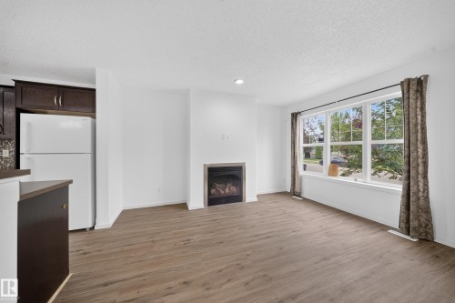 2115 32 Street Nw, Edmonton, AB 