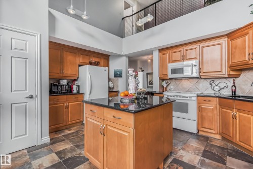 #108 10108 125 St Nw, Edmonton, AB 