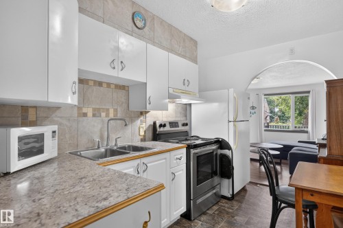 9317 112 Avenue Nw, Edmonton, AB 