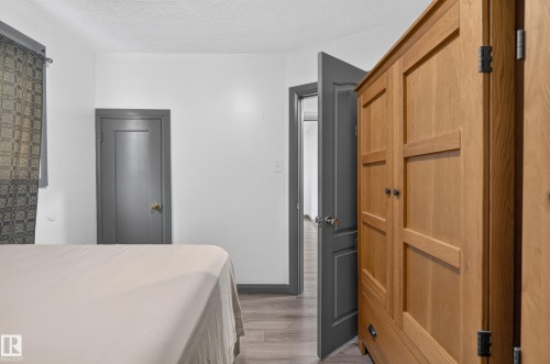 9317 112 Avenue Nw, Edmonton, AB 