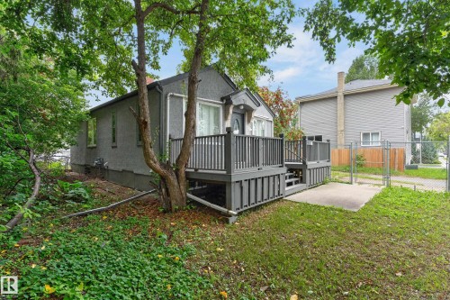 9317 112 Avenue Nw, Edmonton, AB 