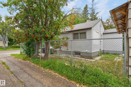 9317 112 Avenue Nw, Edmonton, AB 