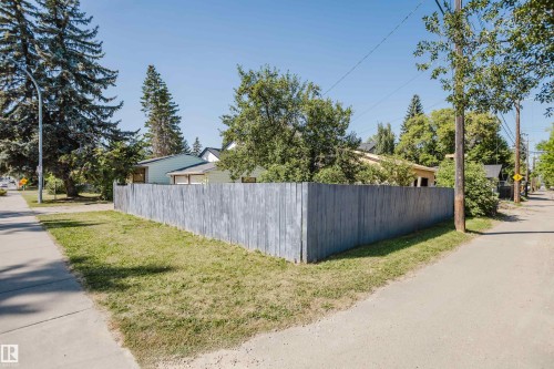 14632 95 Avenue Nw, Edmonton, AB - Outdoor