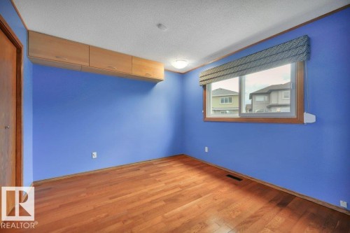 17927 92A Street Nw, Edmonton, AB 