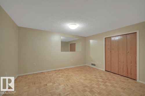 17927 92A Street Nw, Edmonton, AB 