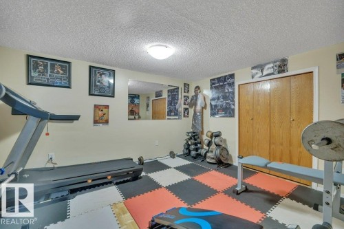 17927 92A Street Nw, Edmonton, AB 