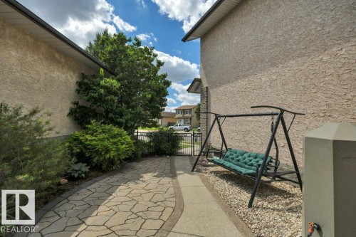 17927 92A Street Nw, Edmonton, AB 