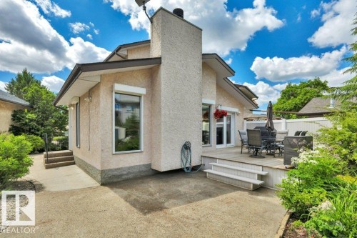 17927 92A Street Nw, Edmonton, AB 